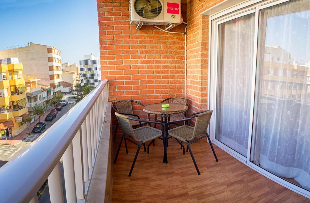 شقة Yovalu Con Balcon,Yovalu1Sin Balcon, Yovalutres Con Piscina تورّيفيِخا المظهر الخارجي الصورة